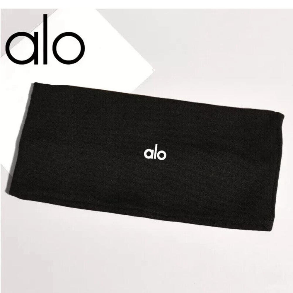 Alo Black Headband